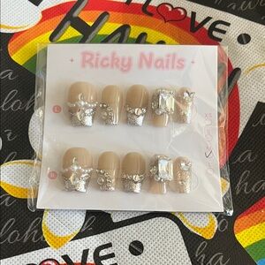 Ricky Nails Nude Pearl & Crystal Press-Ons 🤍💅🏼
